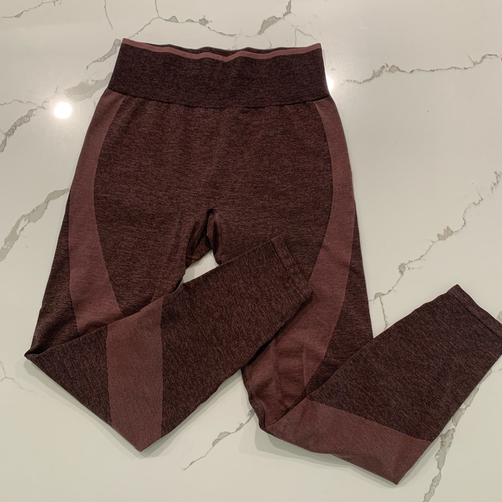 VS Pink Workout Leggings